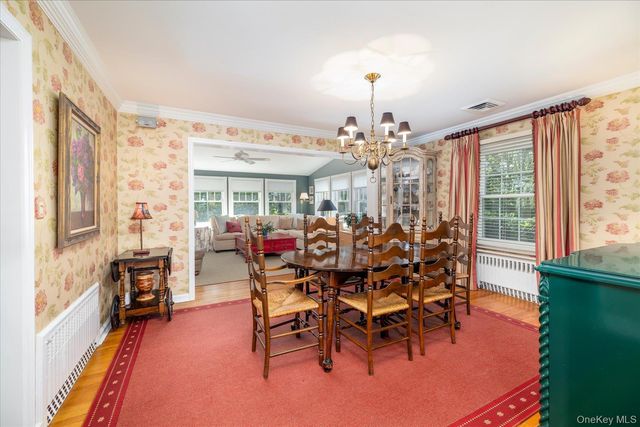 186 Voorhis Avenue, Rockville Centre, NY 11570
