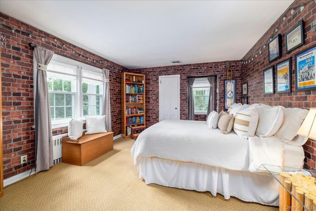 186 Voorhis Avenue, Rockville Centre, NY 11570