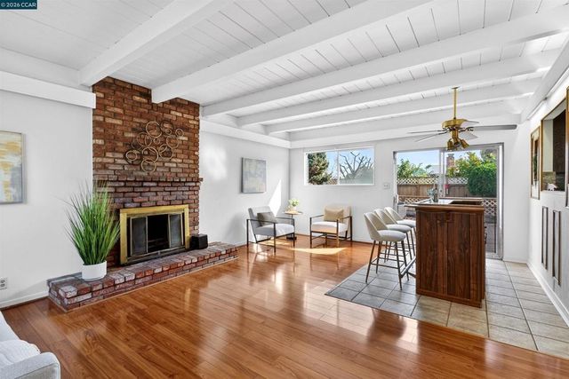 15274 15274 Laverne Dr, San Leandro, CA 94579