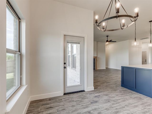 12417 Dolche Vita Drive, Yukon, OK 73099