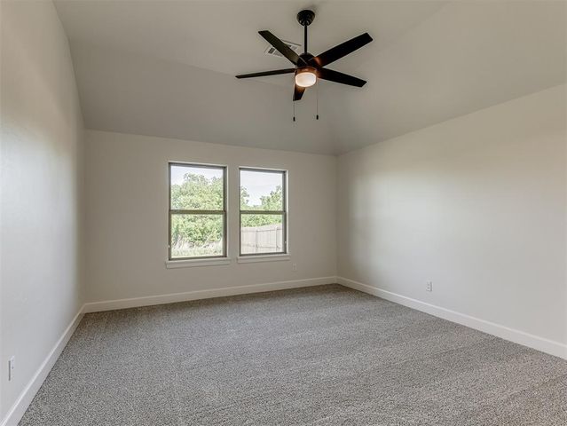 12417 Dolche Vita Drive, Yukon, OK 73099