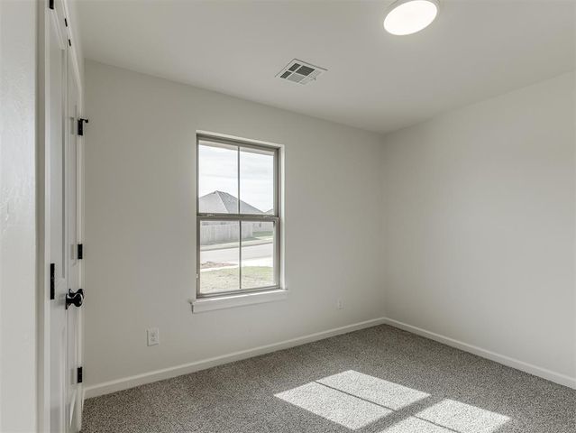 12417 Dolche Vita Drive, Yukon, OK 73099