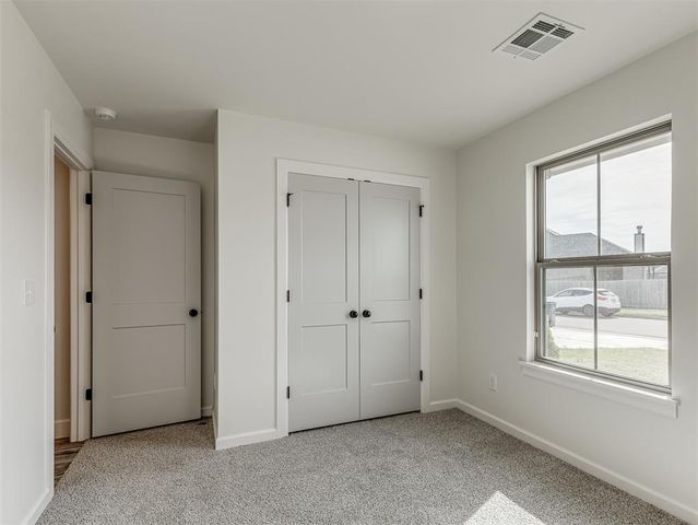 12417 Dolche Vita Drive, Yukon, OK 73099
