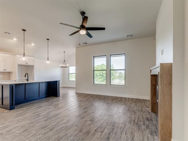 12417 Dolche Vita Drive, Yukon, OK 73099