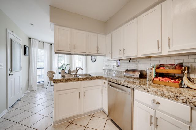 2445 Sharpe Circle, Conway, AR 72034