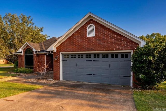 2445 Sharpe Circle, Conway, AR 72034