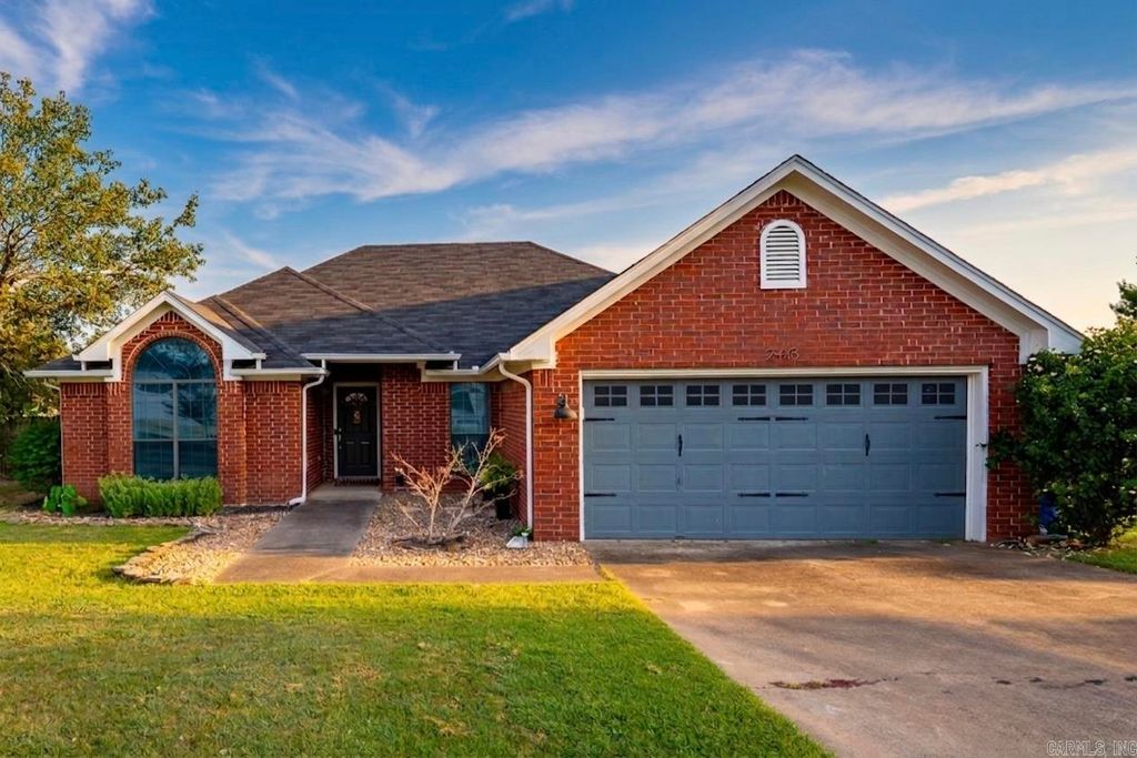 2445 Sharpe Circle, Conway, AR 72034