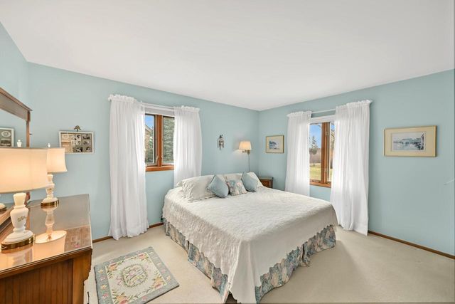 18220 Colline Vue BOULEVARD, Brookfield, WI 53045