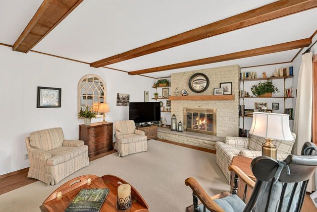 18220 Colline Vue BOULEVARD, Brookfield, WI 53045