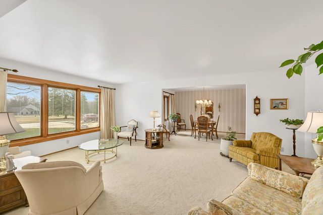 18220 Colline Vue BOULEVARD, Brookfield, WI 53045