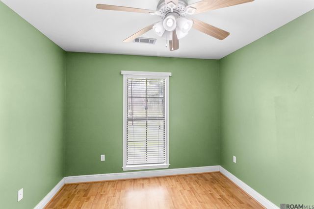 37156 Whitestone Ave, Geismar, LA 70734
