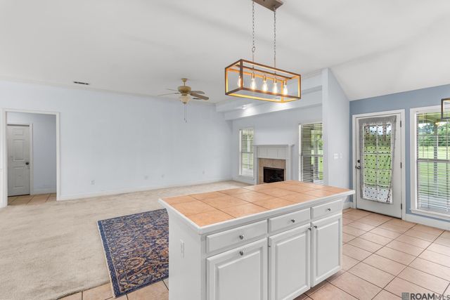 37156 Whitestone Ave, Geismar, LA 70734