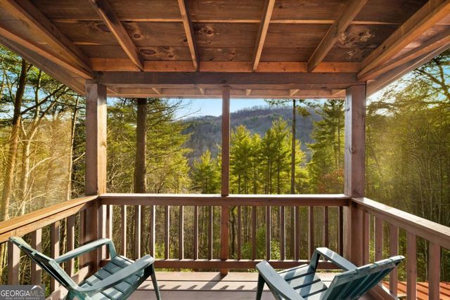 148 Dream Cove Road, Blue Ridge, GA 30513