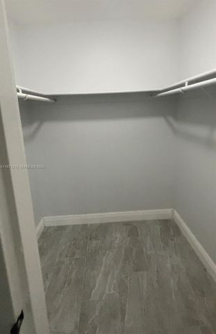 5201 Geneva Way 304, Doral, FL 33166