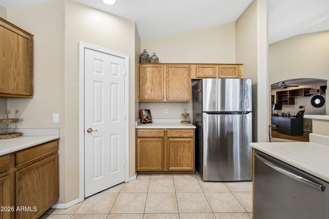 8637 W APACHE Street, Tolleson, AZ 85353