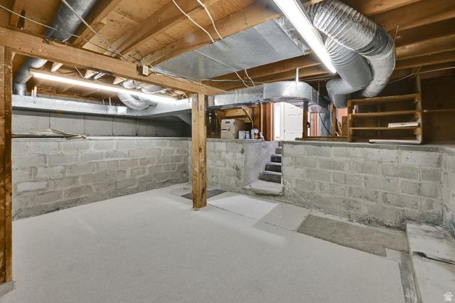 209 W 5200 S, Washington Terrace, UT 84405