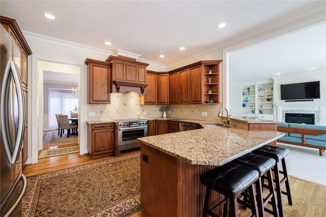 9 Harvest Glen, Pittsford, NY 14534