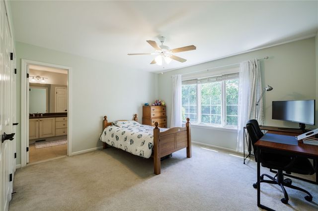9 Harvest Glen, Pittsford, NY 14534