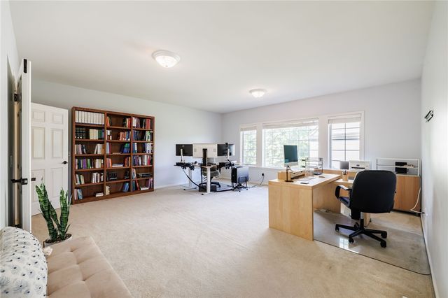 9 Harvest Glen, Pittsford, NY 14534