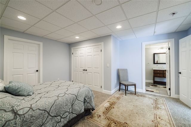 9 Harvest Glen, Pittsford, NY 14534