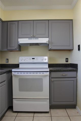 3607 W IDLEWILD AVENUE 302, Tampa, FL 33614