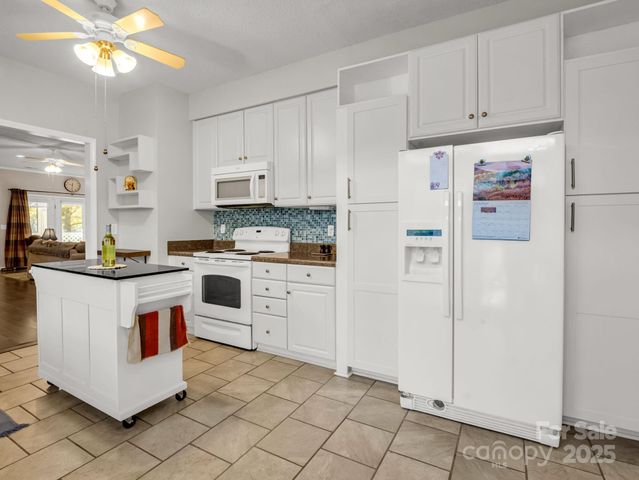 276 Cambridge Drive, Brevard, NC 28712