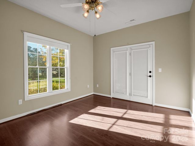 276 Cambridge Drive, Brevard, NC 28712