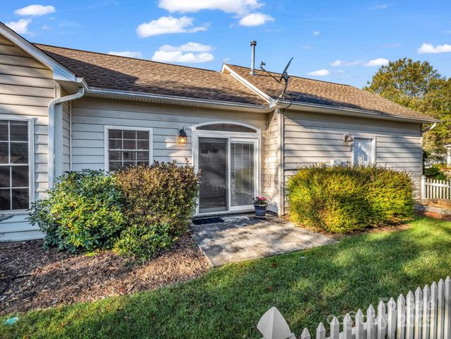 276 Cambridge Drive, Brevard, NC 28712