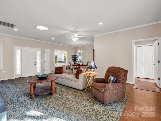 276 Cambridge Drive, Brevard, NC 28712