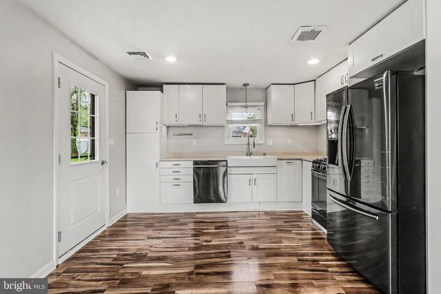 4302 ALLEN RD, Camp Hill, PA 17011