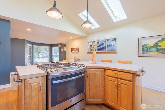 415 Rose Way, Everett, WA 98203