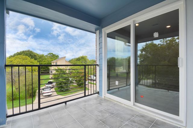 109 N 3rd St, South Houston, TX 77587