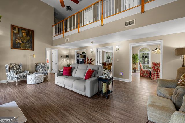 102 Canterbury Drive, Lagrange, GA 30241