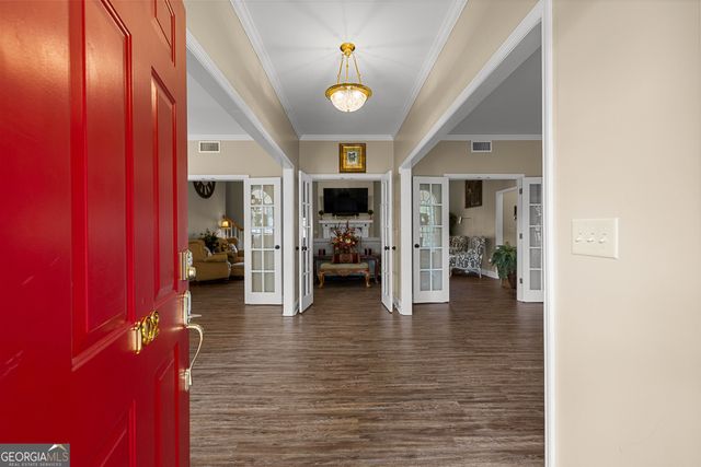 102 Canterbury Drive, Lagrange, GA 30241
