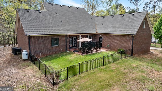 102 Canterbury Drive, Lagrange, GA 30241
