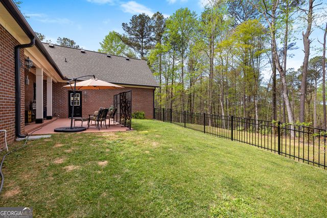 102 Canterbury Drive, Lagrange, GA 30241