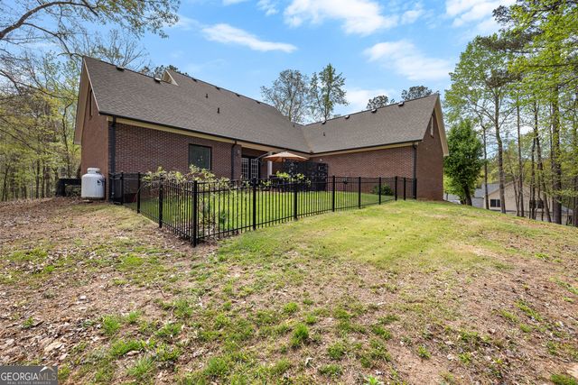 102 Canterbury Drive, Lagrange, GA 30241