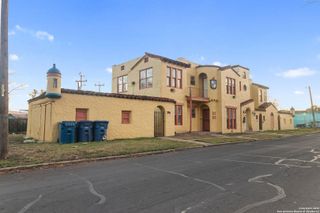 1630 W Rosewood Ave Apt B, San Antonio, TX 78201