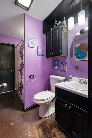 206 County Road 43340, Paris, TX 75462