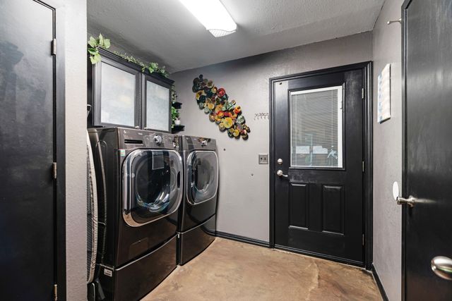 206 County Road 43340, Paris, TX 75462