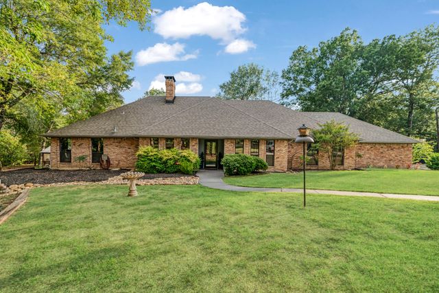 206 County Road 43340, Paris, TX 75462