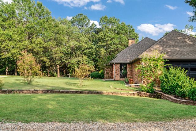 206 County Road 43340, Paris, TX 75462