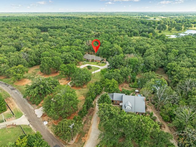 206 County Road 43340, Paris, TX 75462