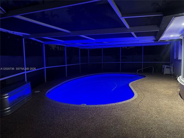 661 SW 67th Avenue, Pembroke Pines, FL 33023