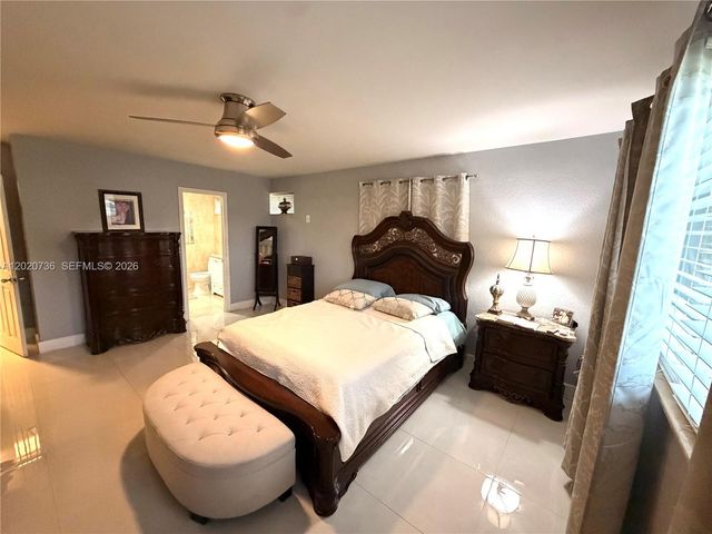 661 SW 67th Avenue, Pembroke Pines, FL 33023