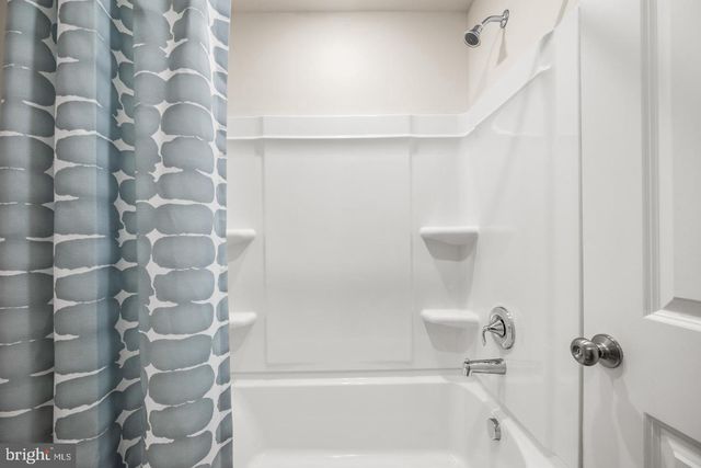 6 ZINC LN, Phoenixville, PA 19460
