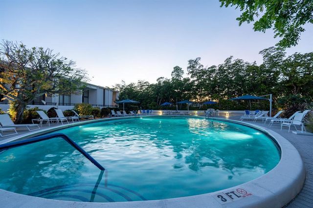 3589 S Ocean Boulevard 10, South Palm Beach, FL 33480