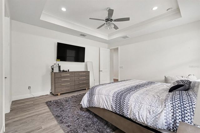 8307 N GOMEZ AVENUE, Tampa, FL 33614