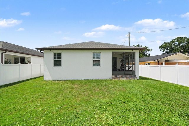 8307 N GOMEZ AVENUE, Tampa, FL 33614