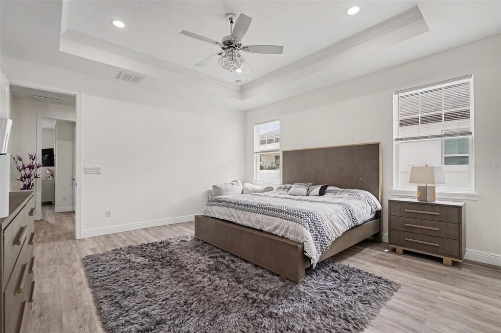Image 21 of property listing at 8307 N GOMEZ AVENUE, Tampa, FL 33614